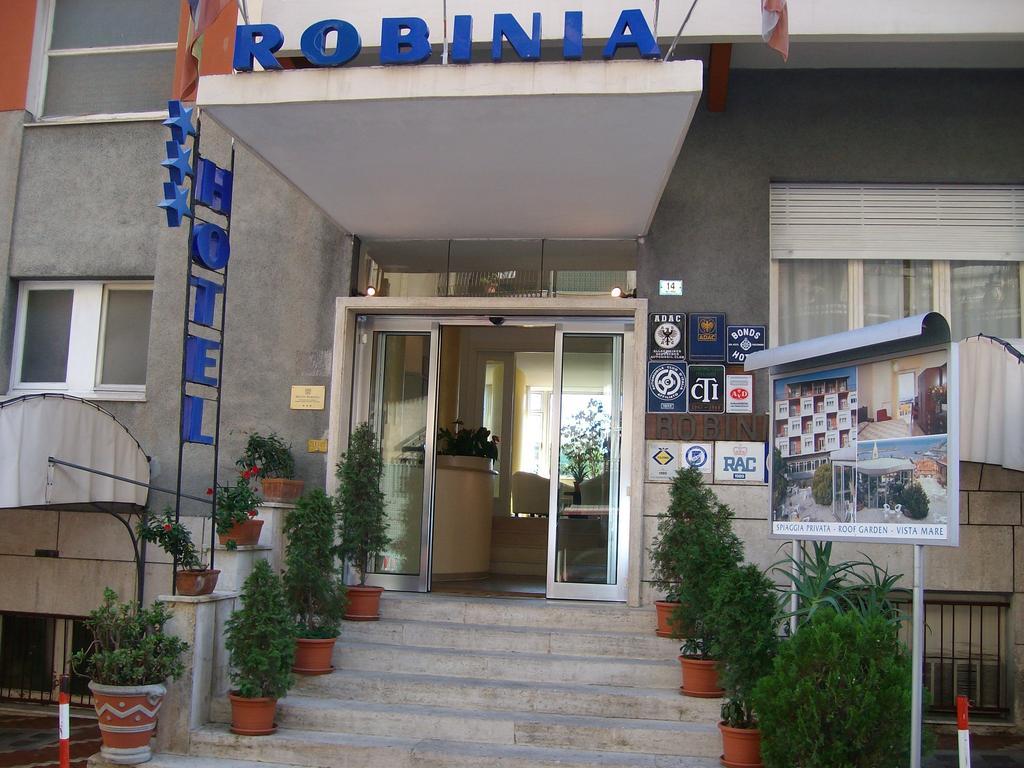 Robinia Hotel