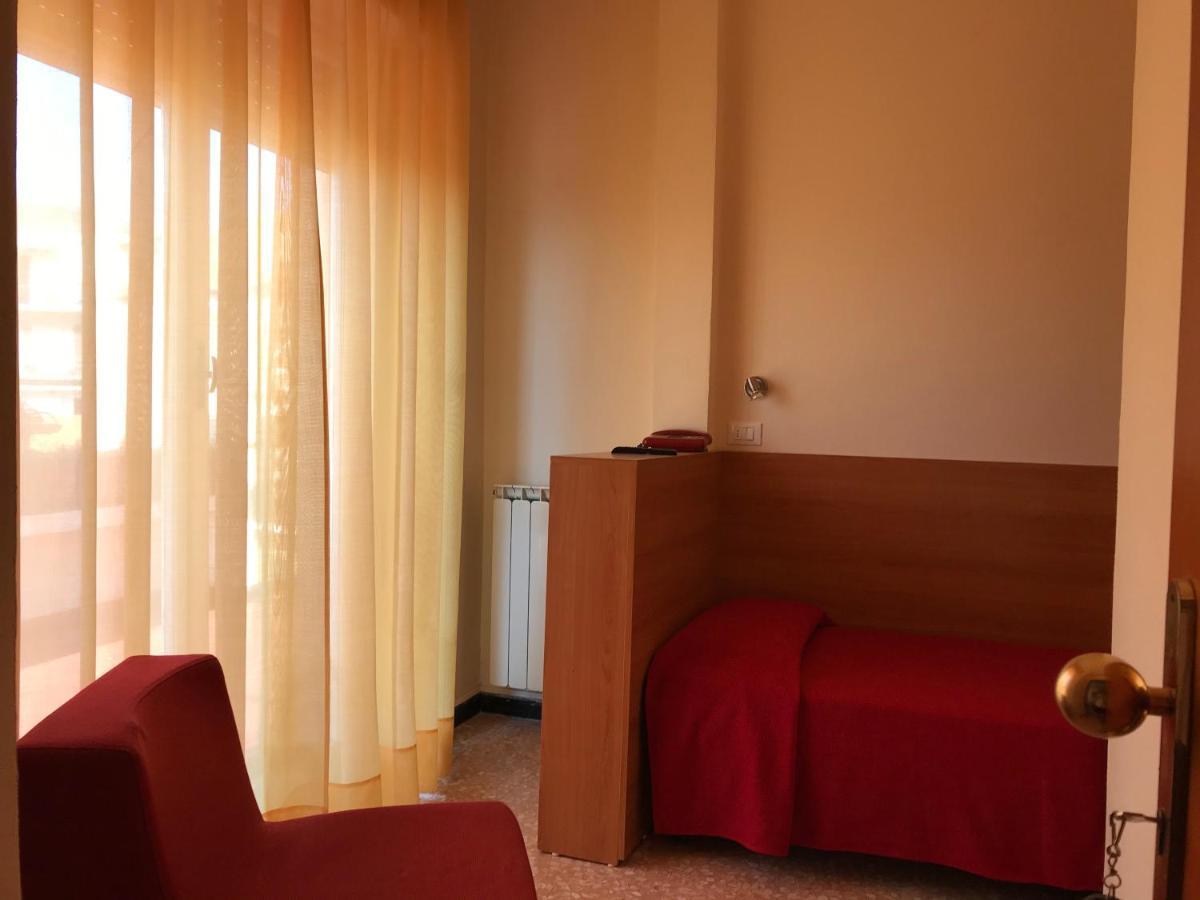 Robinia Hotel 3*