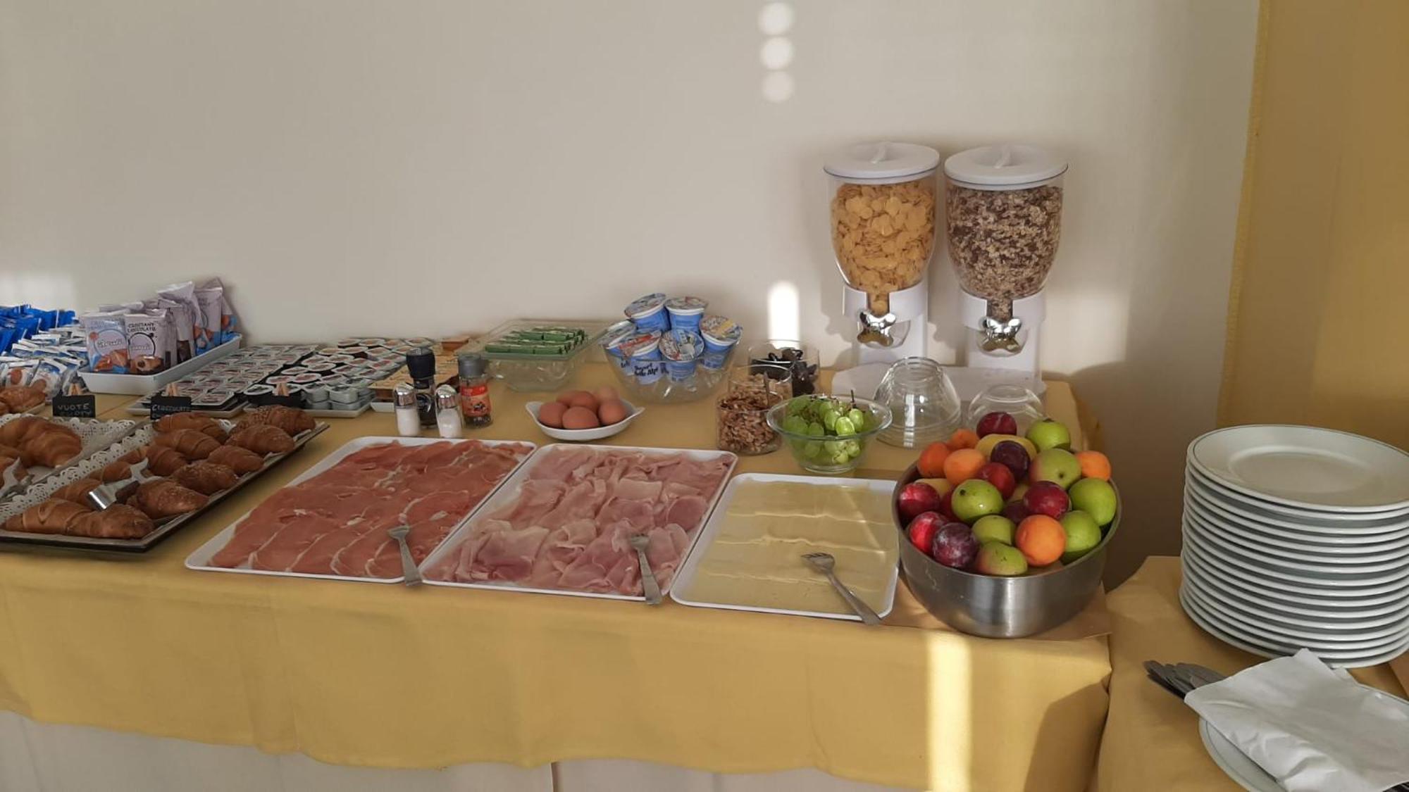 Robinia Hotel 3*